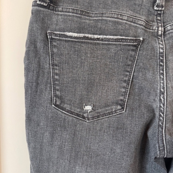 Universal Thread Black Skinny Jeans - Picture 6 of 9